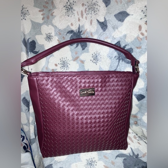 Sarah Coventry Burgandy Shoulder Bag w/ Woven Texture Like New - Picture 1 of 5